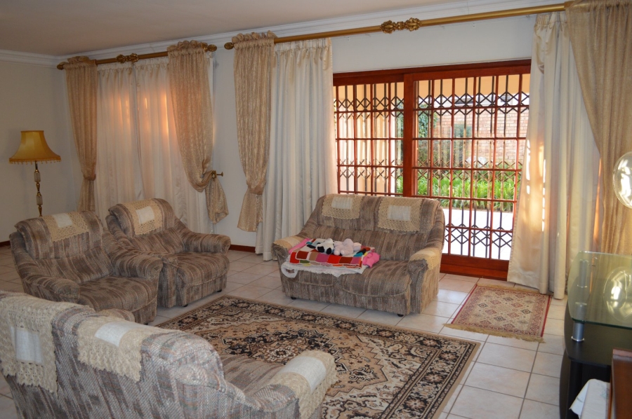 3 Bedroom Property for Sale in Wilkoppies North West